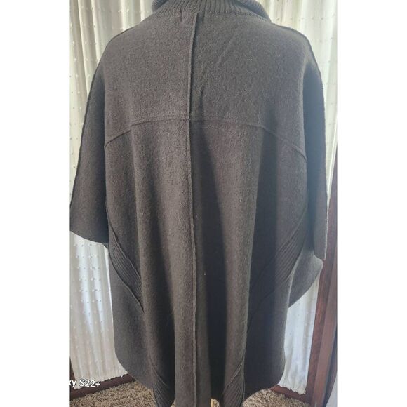 O2 Katie Todd gray 100% Wool high neck zip up batwing style poncho w raw hem NWT - Picture 3 of 13